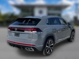 Volkswagen Atlas Cross Sport 2.0T SEL Premium R-Line 4MOTION 2026 — side view