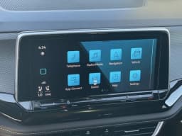 Volkswagen Atlas Cross Sport 2.0T SEL Premium R-Line 4MOTION 2026 — side view