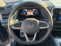 Volkswagen Atlas Cross Sport 2.0T SEL Premium R-Line 4MOTION 2026 — side view