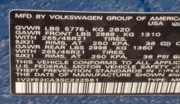 Volkswagen Atlas Cross Sport 2.0T SEL Premium R-Line 4MOTION 2025 — side view