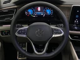Volkswagen Atlas 2.0T SEL Premium R-Line 4MOTION 2026 — side view