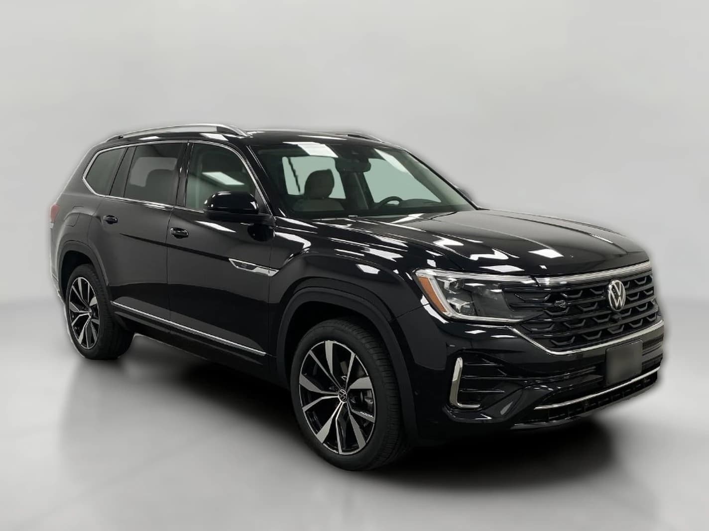 Volkswagen Atlas 2.0T SEL Premium R-Line 4MOTION 2026 — side view