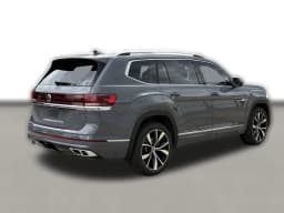 Volkswagen Atlas 2.0T SEL Premium R-Line 4MOTION 2026 — side view