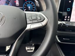 Volkswagen Atlas 2.0T SEL Premium R-Line 4MOTION 2026 — side view