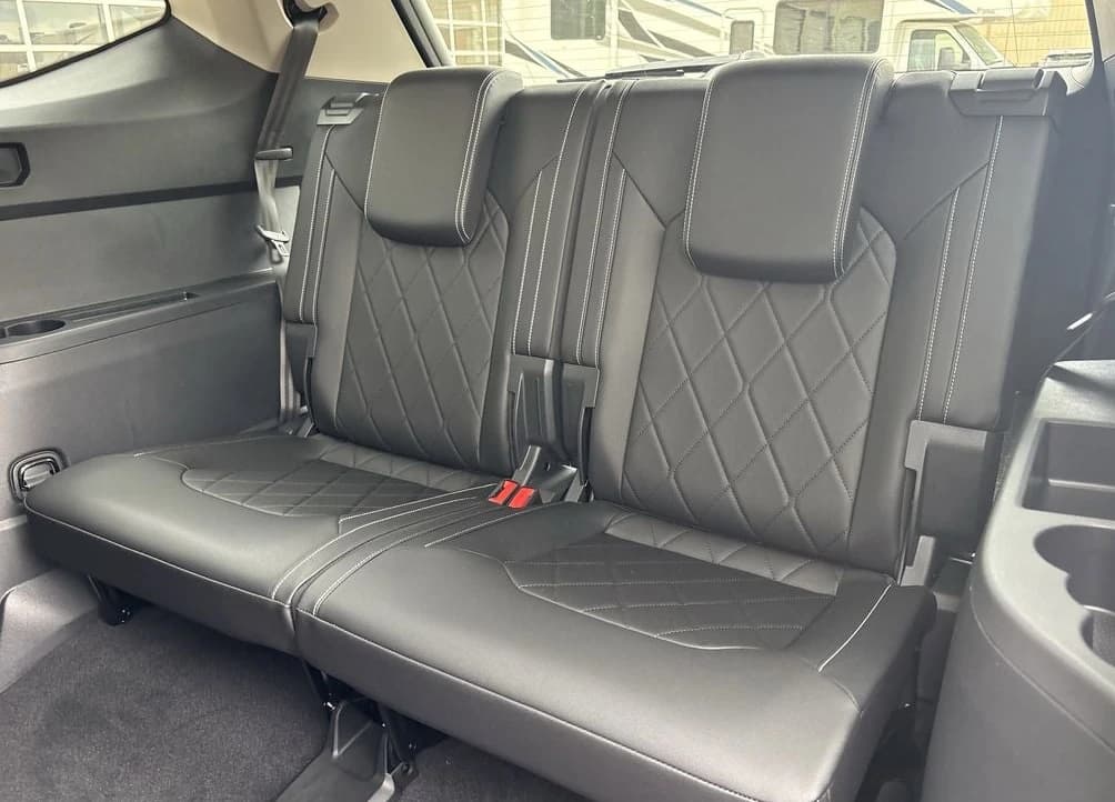 Volkswagen Atlas 2.0T SEL Premium R-Line 4MOTION 2026 — side view