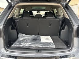 Volkswagen Atlas 2.0T SEL Premium R-Line 4MOTION 2026 — side view