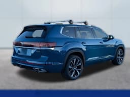 Volkswagen Atlas 2.0T SEL Premium R-Line 4MOTION 2026 — side view