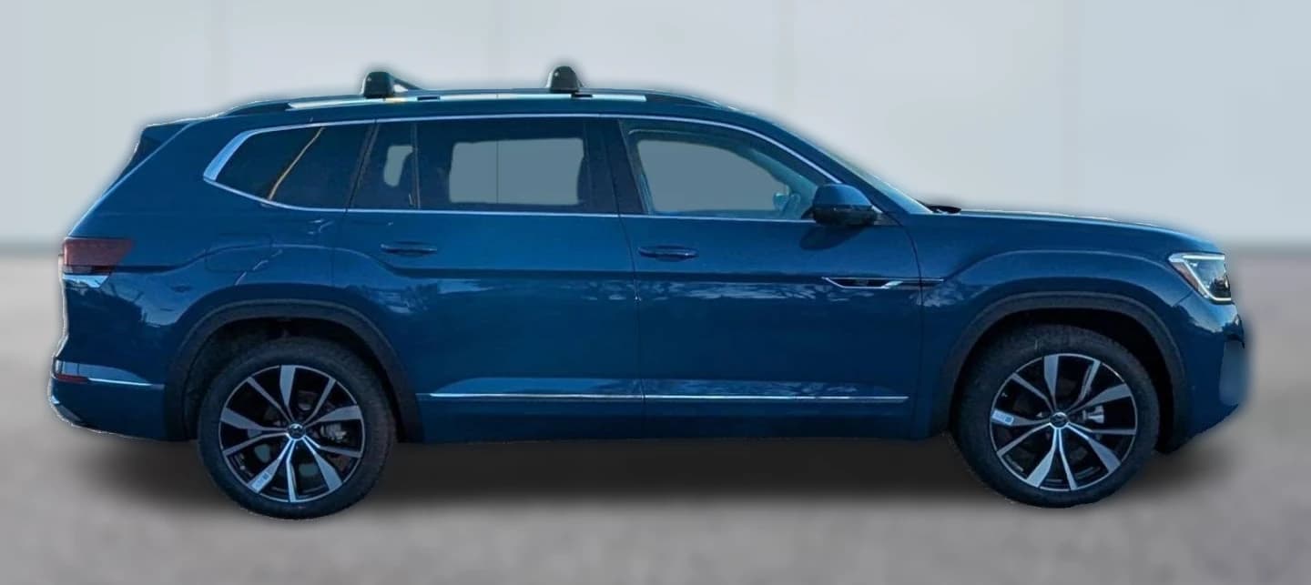Volkswagen Atlas 2.0T SEL Premium R-Line 4MOTION 2026 — side view