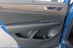 Volkswagen Atlas 2.0T SEL Premium R-Line 4MOTION 2026 — side view