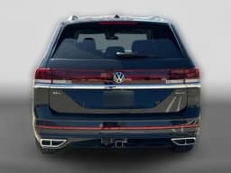 Volkswagen Atlas 2.0T SEL Premium R-Line 4MOTION 2026 — side view