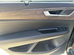 Volkswagen Atlas 2.0T SEL Premium R-Line 4MOTION 2026 — side view