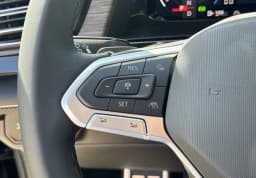 Volkswagen Atlas 2.0T SEL Premium R-Line 4MOTION 2026 — side view
