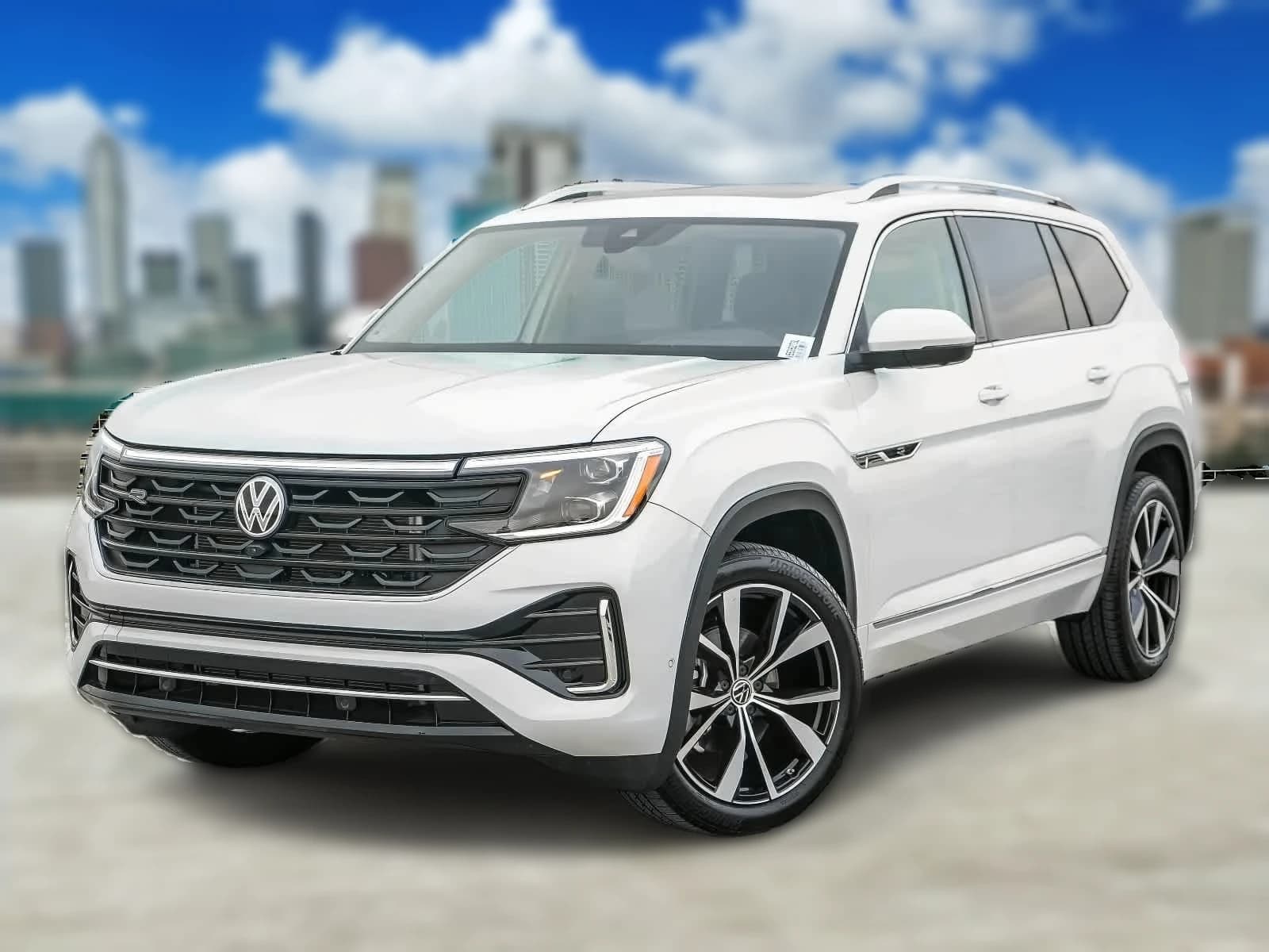Volkswagen Atlas 2.0T SEL Premium R-Line 4MOTION 2025 — side view