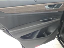 Volkswagen Atlas 2.0T SEL Premium R-Line 4MOTION 2025 — side view