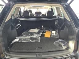 Volkswagen Atlas 2.0T SEL Premium R-Line 4MOTION 2025 — side view
