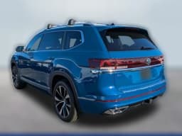 Volkswagen Atlas 2.0T SEL Premium R-Line 4MOTION 2025 — side view