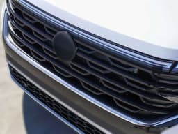 Volkswagen Atlas Cross Sport 2.0T SE w/Technology 4MOTION 2026 — side view