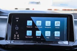 Volkswagen Atlas Cross Sport 2.0T SE w/Technology 4MOTION 2026 — side view