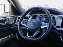 Volkswagen Atlas Cross Sport 2.0T SE w/Technology 4MOTION 2026 — side view