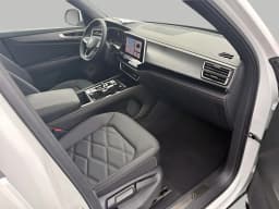 Volkswagen Atlas Cross Sport 2.0T SE w/Technology 4MOTION 2026 — side view