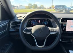 Volkswagen Atlas Cross Sport 2.0T SE w/Technology 4MOTION 2026 — side view