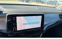 Volkswagen Atlas Cross Sport 2.0T SE w/Technology 4MOTION 2026 — side view