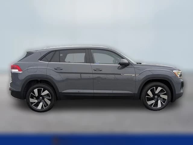 Volkswagen Atlas Cross Sport 2.0T SE w/Technology 4MOTION 2025 — side view
