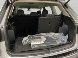Volkswagen Atlas 2.0T SE w/Technology 4MOTION 2026 — side view
