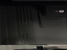 Volkswagen Atlas 2.0T SE w/Technology 4MOTION 2026 — side view