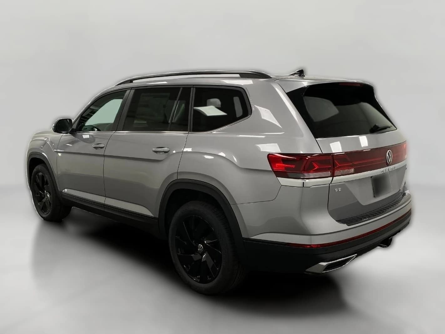 Volkswagen Atlas 2.0T SE w/Technology 4MOTION 2026 — side view