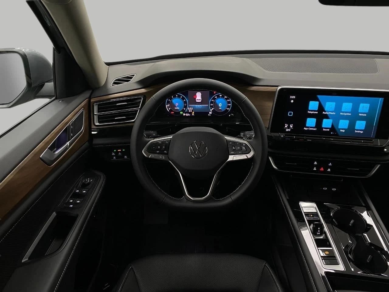 Volkswagen Atlas 2.0T SE w/Technology 4MOTION 2026 — side view