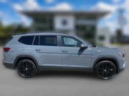Volkswagen Atlas 2.0T SE w/Technology 4MOTION 2026 — side view