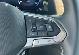 Volkswagen Atlas 2.0T SE w/Technology 4MOTION 2026 — side view