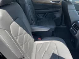 Volkswagen Atlas 2.0T SE w/Technology 4MOTION 2026 — side view