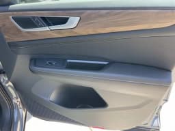 Volkswagen Atlas 2.0T SE w/Technology 4MOTION 2026 — side view
