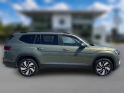 Volkswagen Atlas 2.0T SE w/Technology 4MOTION 2026 — side view