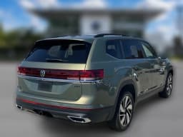 Volkswagen Atlas 2.0T SE w/Technology 4MOTION 2026 — side view