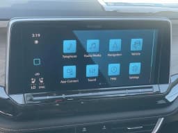 Volkswagen Atlas 2.0T SE w/Technology 4MOTION 2026 — side view