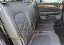 Volkswagen Atlas 2.0T SE w/Technology 4MOTION 2025 — side view
