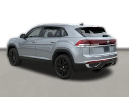 Volkswagen Atlas Cross Sport 2.0T SE w/Technology FWD 2026 — side view