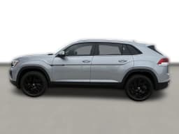 Volkswagen Atlas Cross Sport 2.0T SE w/Technology FWD 2026 — side view
