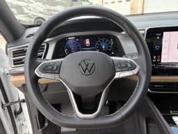 Volkswagen Atlas Cross Sport 2.0T SE w/Technology FWD 2026 — side view