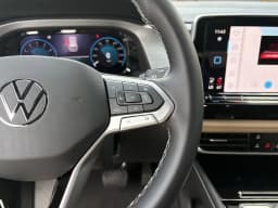 Volkswagen Atlas Cross Sport 2.0T SE w/Technology FWD 2026 — side view