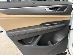 Volkswagen Atlas Cross Sport 2.0T SE w/Technology FWD 2026 — side view
