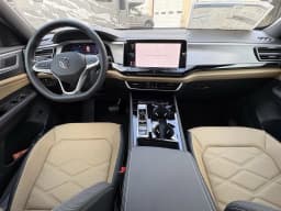 Volkswagen Atlas Cross Sport 2.0T SE w/Technology FWD 2026 — side view
