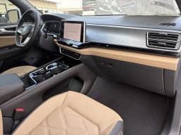 Volkswagen Atlas Cross Sport 2.0T SE w/Technology FWD 2026 — side view