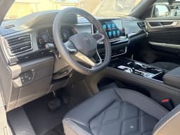 Volkswagen Atlas Cross Sport 2.0T SE w/Technology FWD 2026 — side view