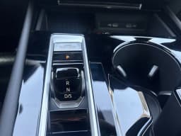 Volkswagen Atlas Cross Sport 2.0T SE w/Technology FWD 2026 — side view