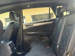 Volkswagen Atlas Cross Sport 2.0T SE w/Technology FWD 2026 — side view