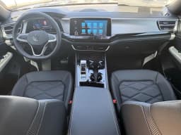 Volkswagen Atlas Cross Sport 2.0T SE w/Technology FWD 2026 — side view